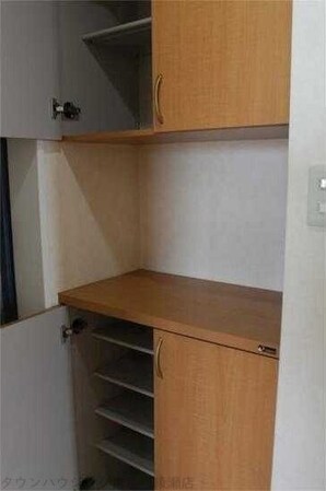 クリスタルコートの物件内観写真